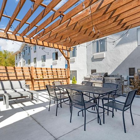Harmony Inn New Ulm Екстериор снимка