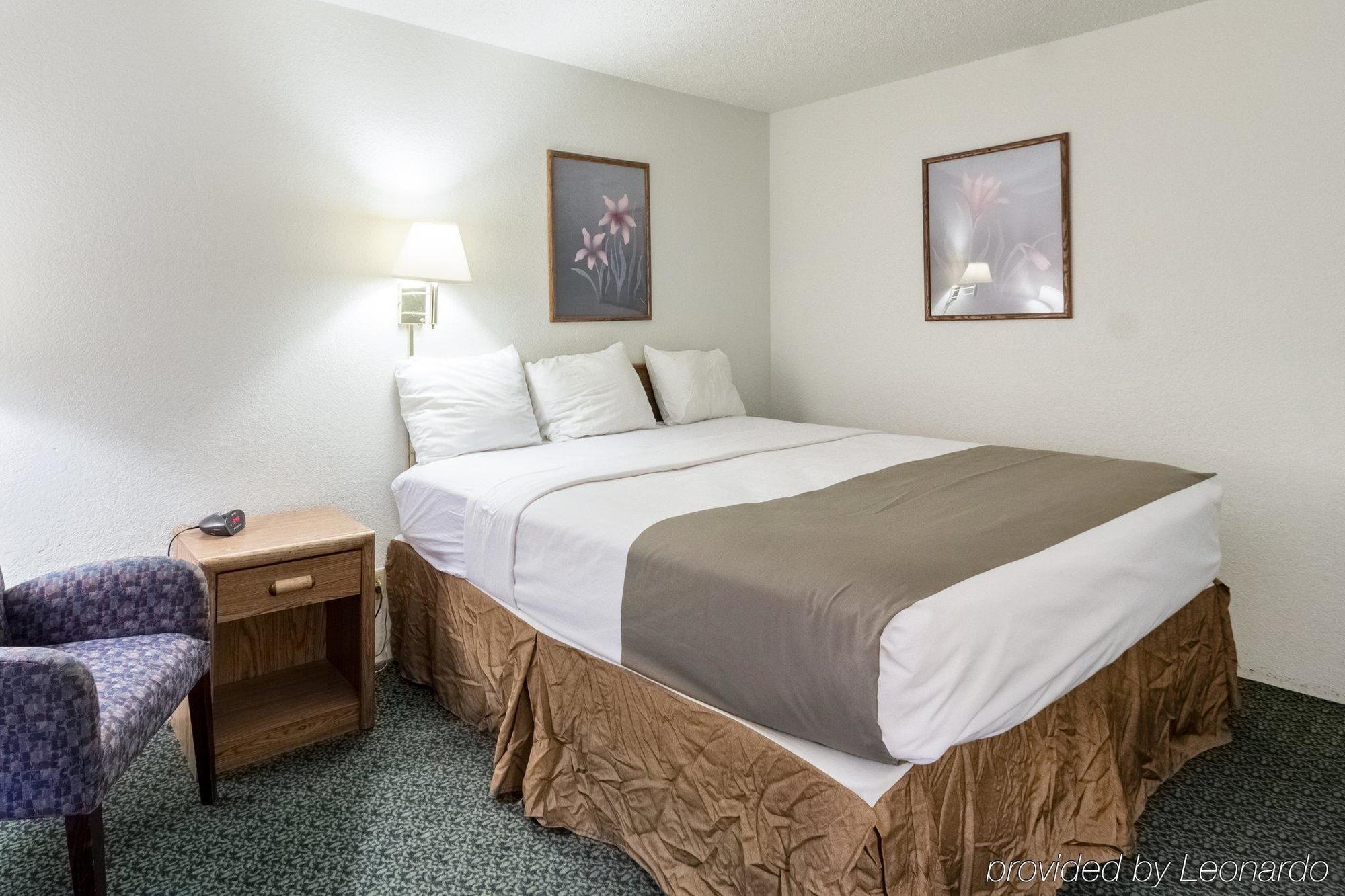 Harmony Inn New Ulm Екстериор снимка