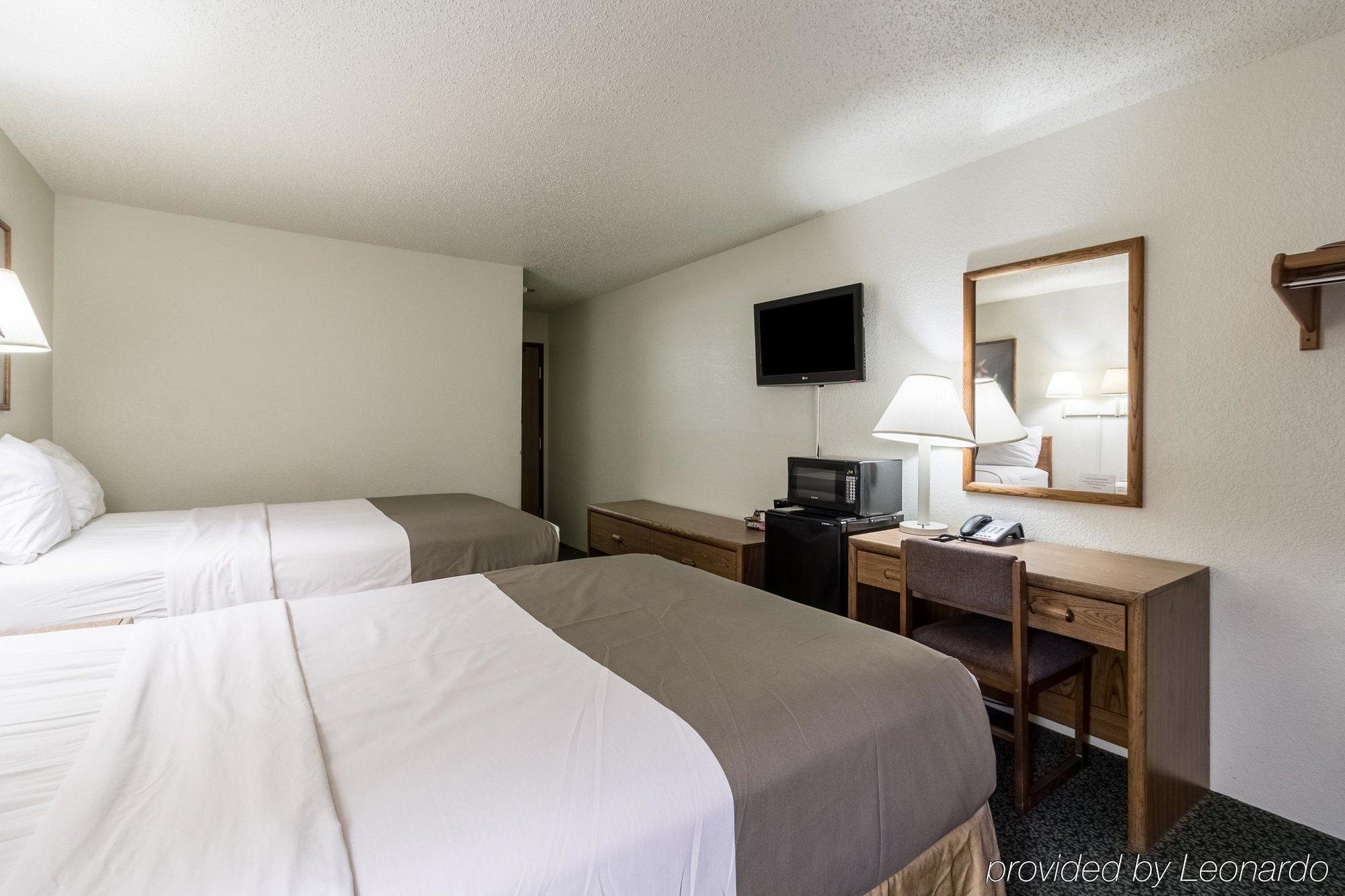 Harmony Inn New Ulm Екстериор снимка