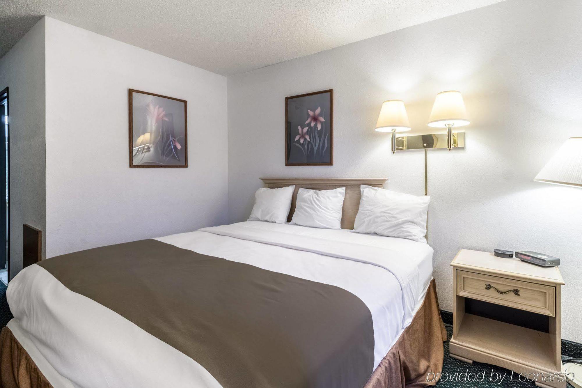 Harmony Inn New Ulm Екстериор снимка