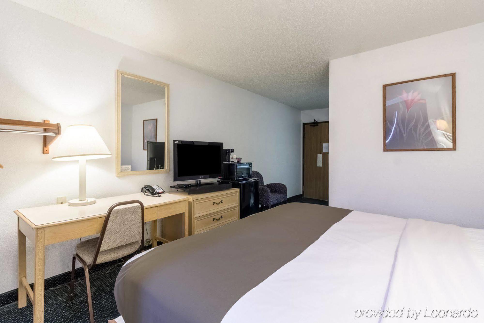Harmony Inn New Ulm Екстериор снимка