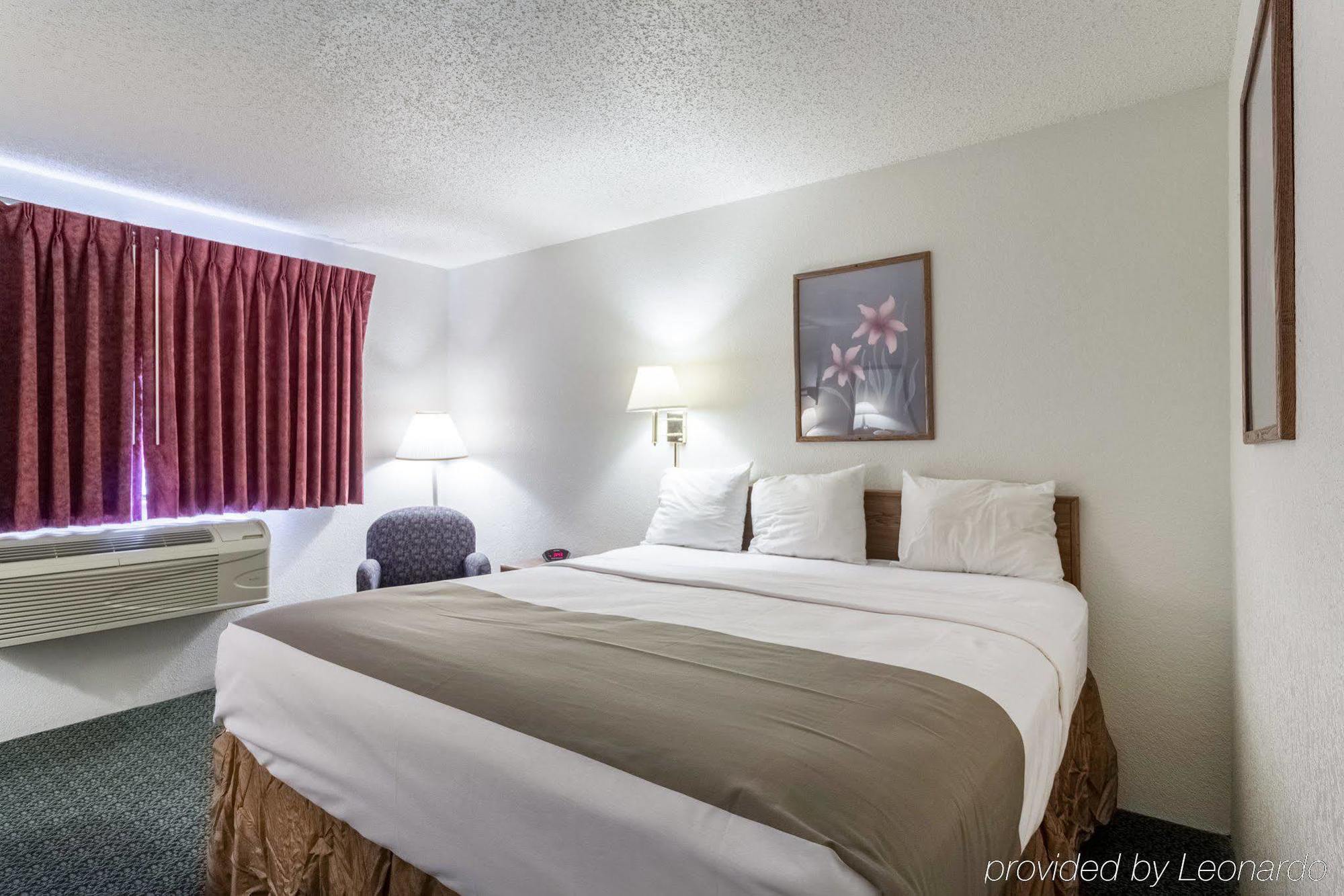 Harmony Inn New Ulm Екстериор снимка